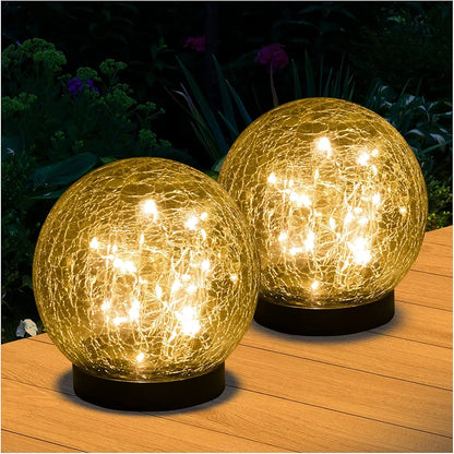 Solarna bastenska lampa u obliku naprsnutog stakla